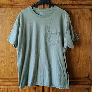 Hanes Men Shirt with pocket - L